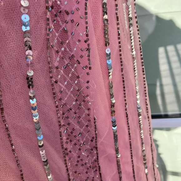 [NWT] MacDuggal STRIPE SEQUIN V-NECK GOWN SIZE 10 - Picture 9 of 10